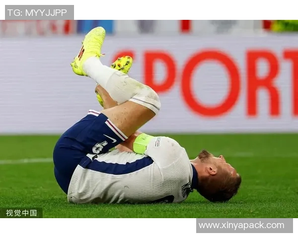 足球明星手势的魅力瞬间展现与背后故事解析 足球明星手势的魅力瞬间展现与背后故事解析