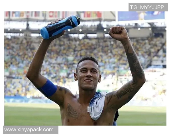 足球明星的辉煌成就与影响力解析及其在全球体育界的地位 足球明星的辉煌成就与影响力解析及其在全球体育界的地位